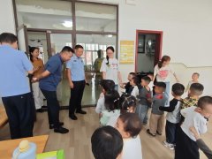 <b>含泰社区开展新学期校园平安专项查抄</b>